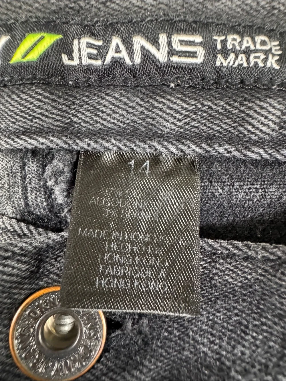Vintage DKNY Women’s Jeans, Straight Leg Slight Bootcut, Tag sz 14, actual sz 30